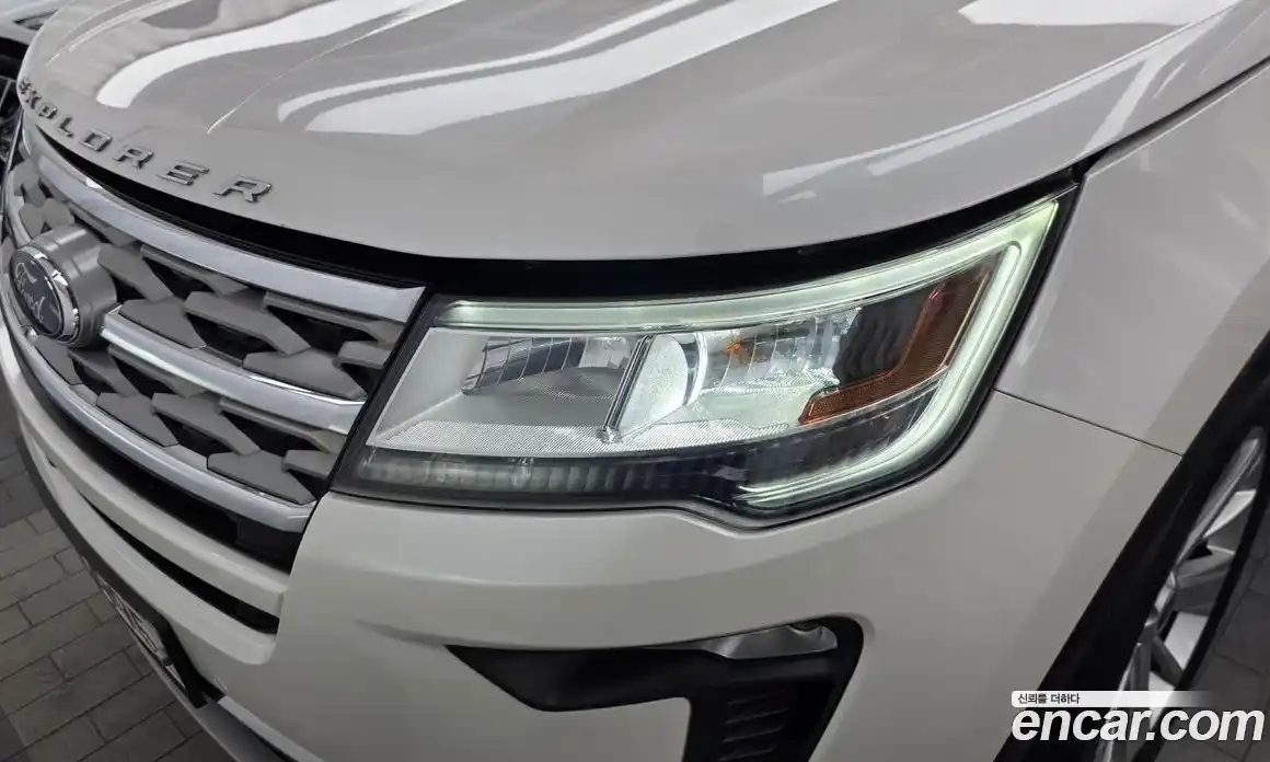 Ford Explorer 2018 2.3 автомат (гидро), фото 8
