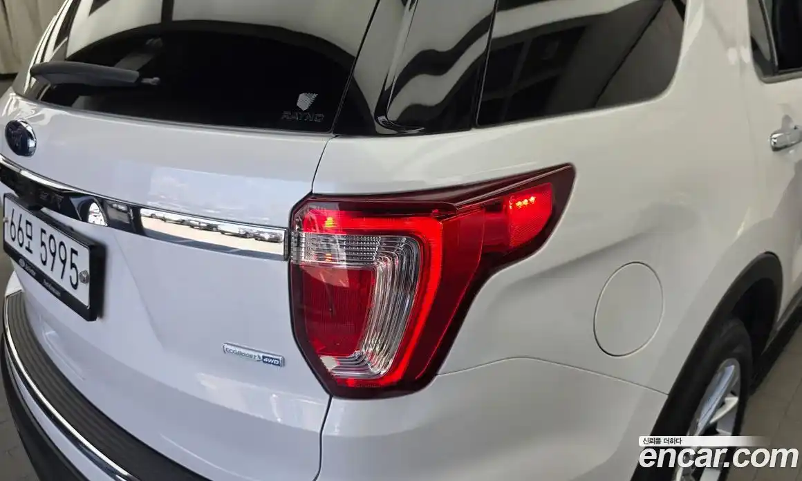 Ford Explorer 2018 2.3 автомат (гидро), фото 9