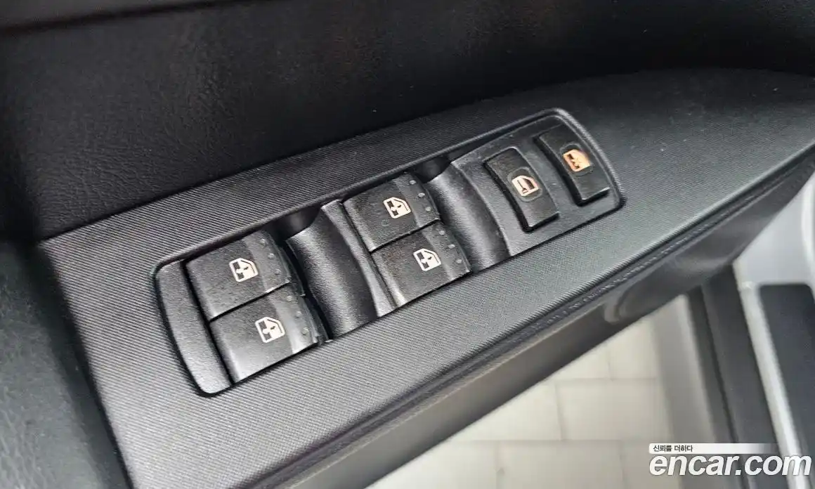 SsangYong Korando 2012 2.0 автомат (гидро), фото 16