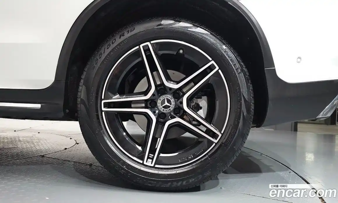 Mercedes-Benz GLC-Class 2023 2.0 гидро, фото 6 Mercedes-Benz GLC-Class 2023 2.0 гидро, фото 6