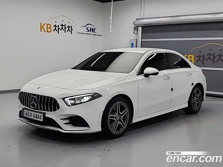 Mercedes-Benz A-Class 2021 2.0 гидро, фото 1