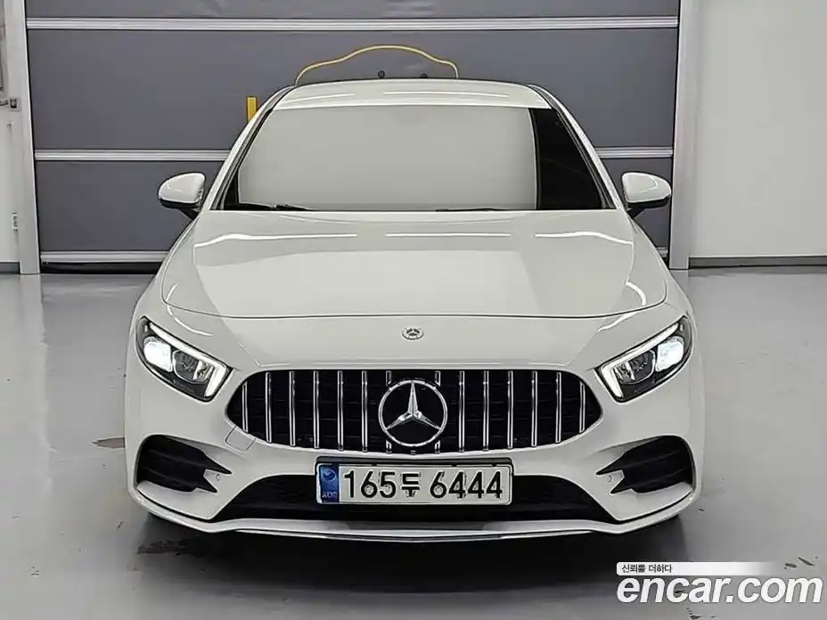 Mercedes-Benz A-Class 2021 2.0 гидро, фото 3