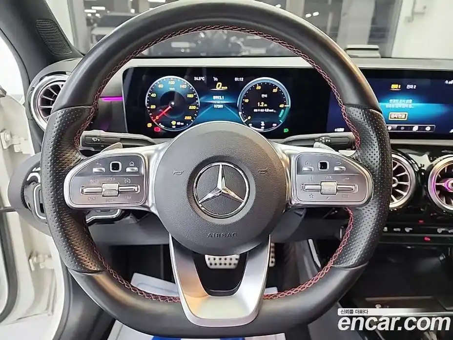 Mercedes-Benz A-Class 2021 2.0 гидро, фото 5