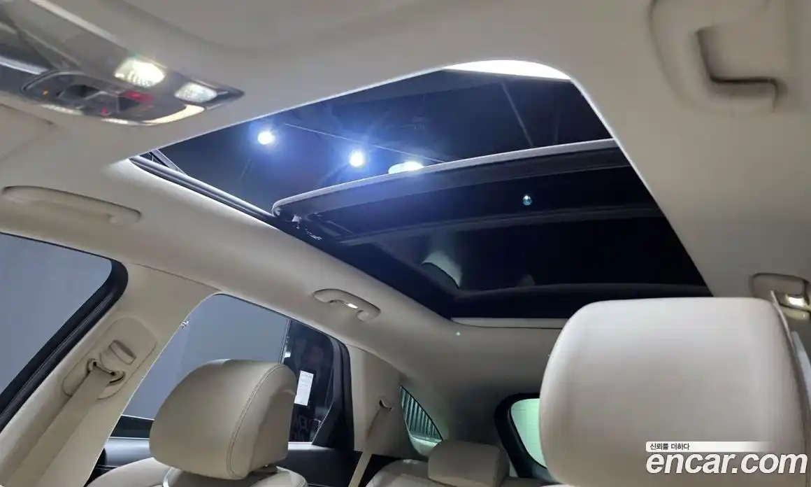 Genesis GV70 2023 2.5 гидро, фото 18
