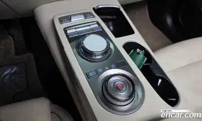 Genesis GV70 2023 2.5 гидро, миниатюра 9