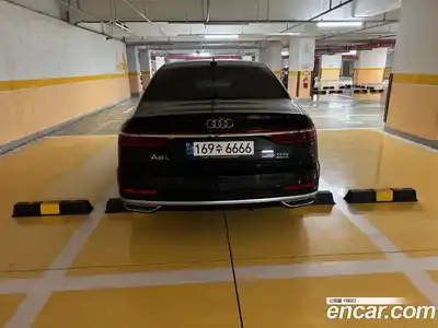 Audi A8 2021 3.0 автомат (гидро), миниатюра 2