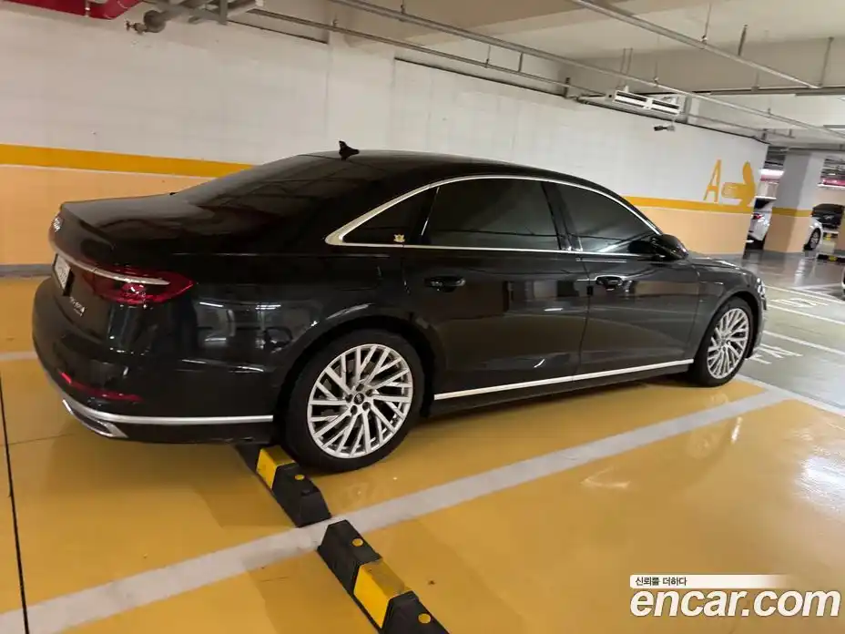 Audi A8 2021 3.0 автомат (гидро), фото 8