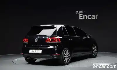Volkswagen Golf 2010 2.0 автомат (гидро), миниатюра 2