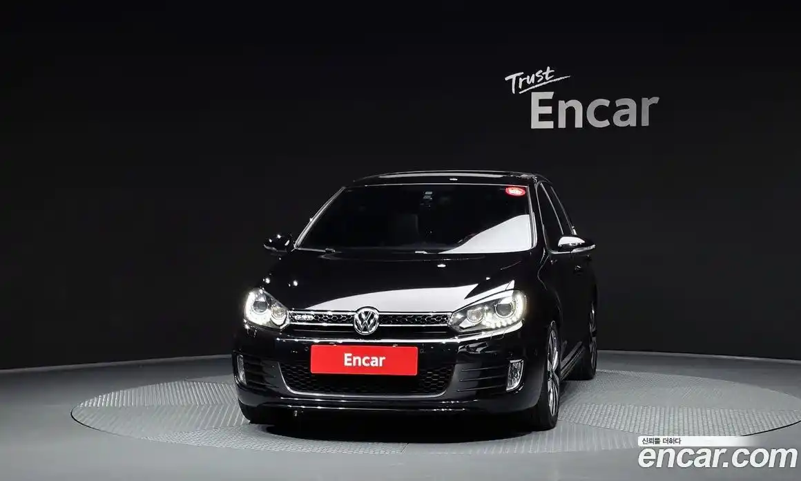 Volkswagen Golf 2010 2.0 автомат (гидро), фото 3