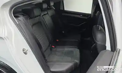 Volkswagen Passat 2022 2.0 автомат (гидро), миниатюра 11