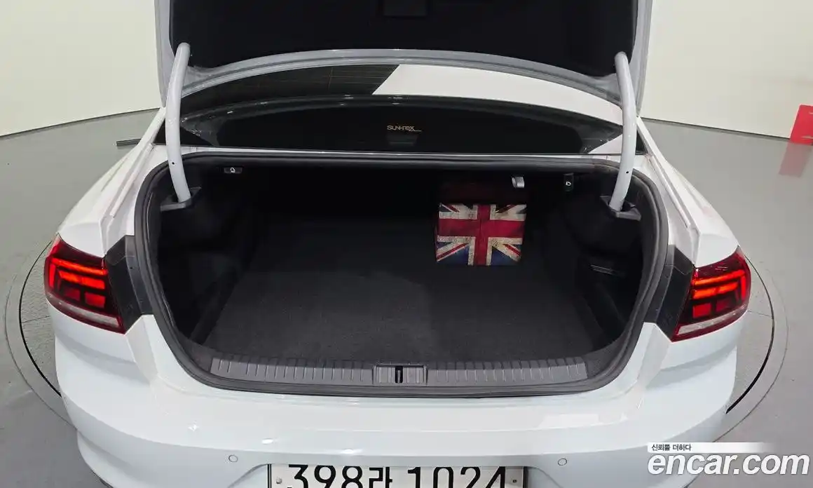 Volkswagen Passat 2022 2.0 автомат (гидро), фото 20