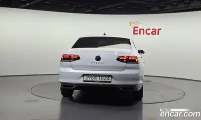Volkswagen Passat 2022 2.0 автомат (гидро), миниатюра 4