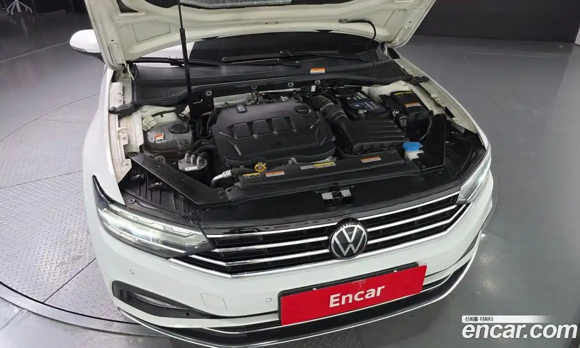 Volkswagen Passat 2022 2.0 автомат (гидро), фото 6