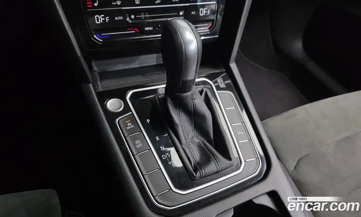Volkswagen Passat 2022 2.0 автомат (гидро), фото 9