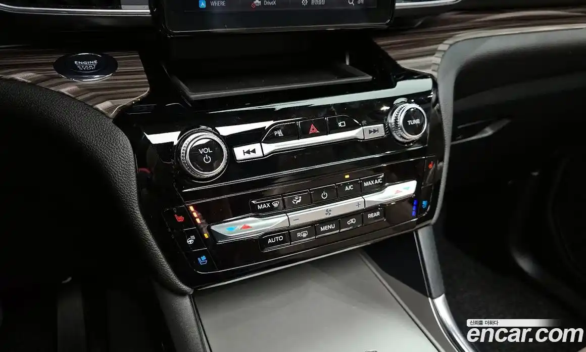Ford Explorer 2022 2.3 автомат (гидро), фото 16