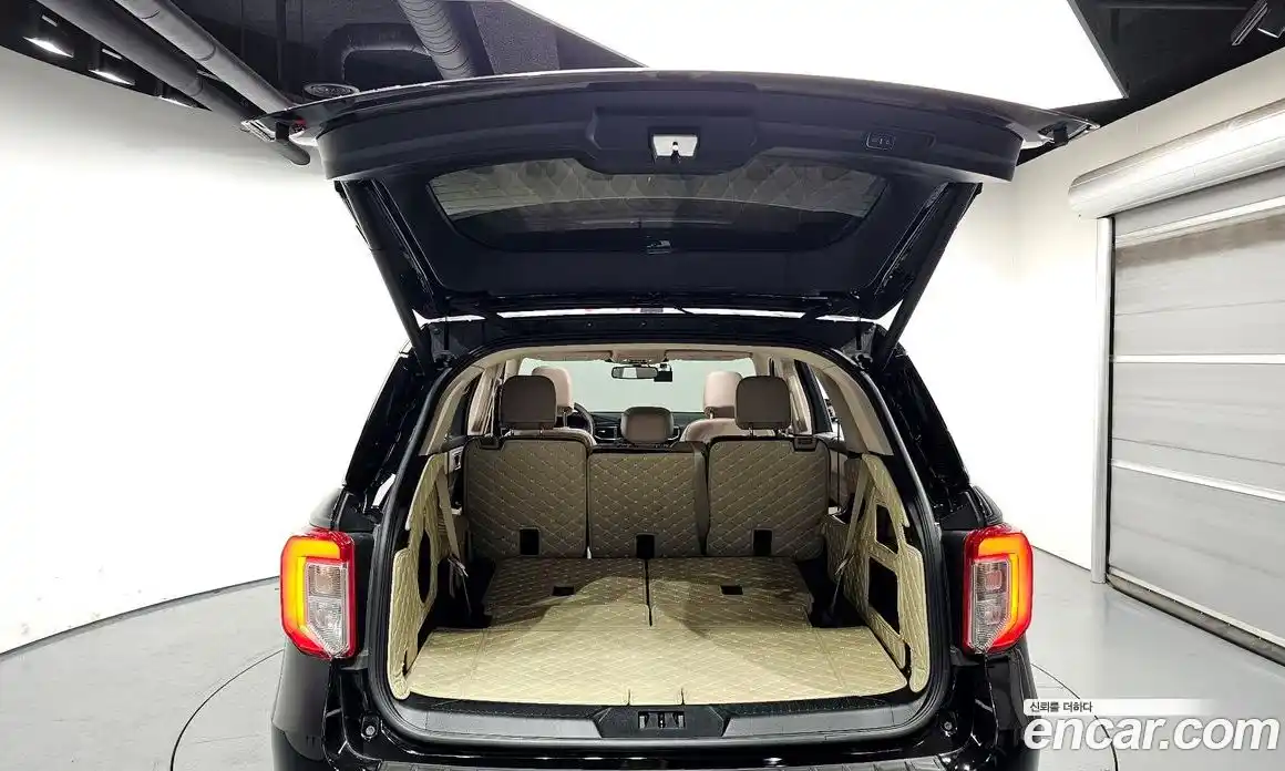 Ford Explorer 2022 2.3 автомат (гидро), фото 20