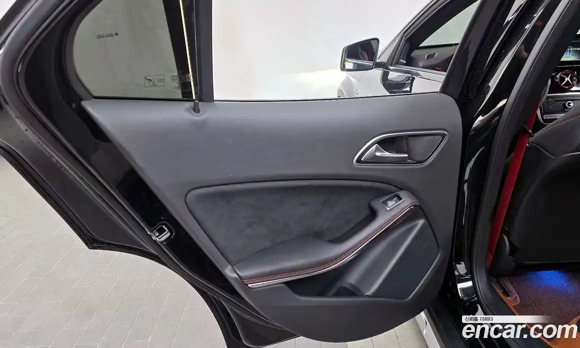 Mercedes-Benz GLA-Class 2017 2.0 гидро, фото 15
