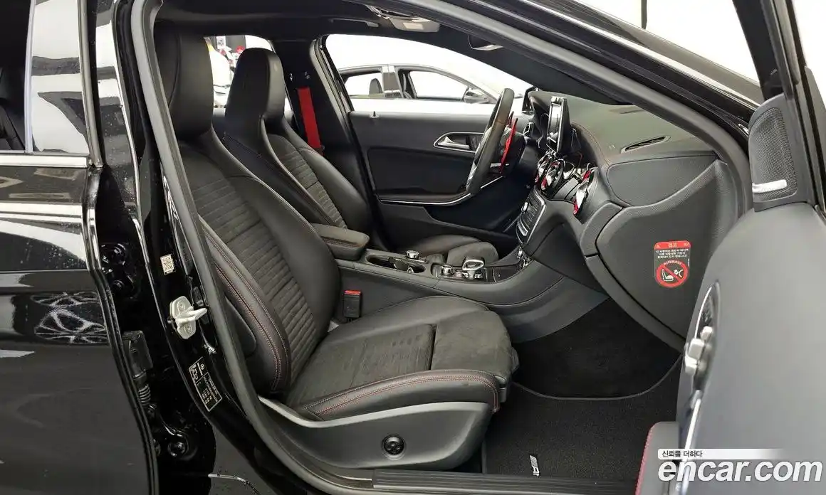 Mercedes-Benz GLA-Class 2017 2.0 гидро, фото 16