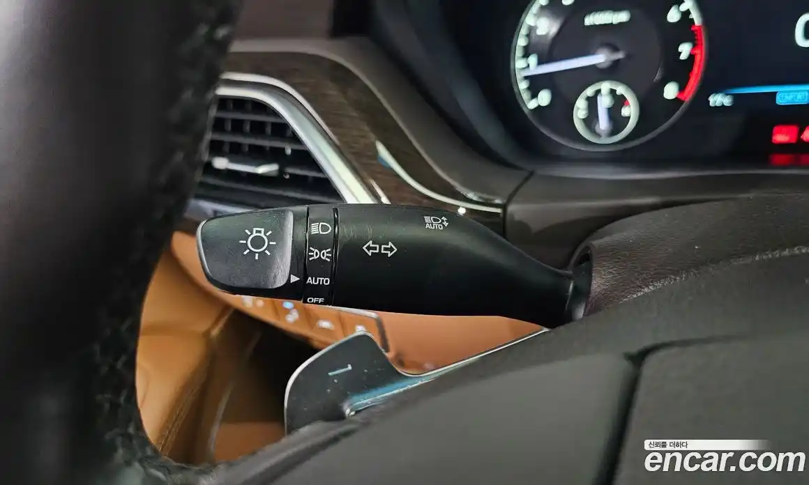 Genesis G90 2021 3.8 гидро, фото 16