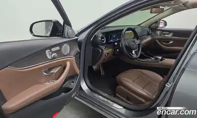 Mercedes-Benz E-Class 2017 2.0 гидро, миниатюра 10