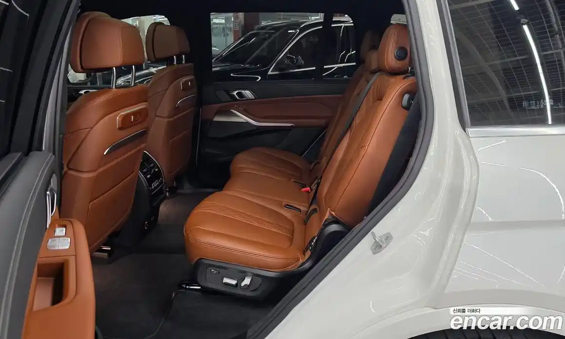 BMW X7 2025 3.0 гидро, фото 13