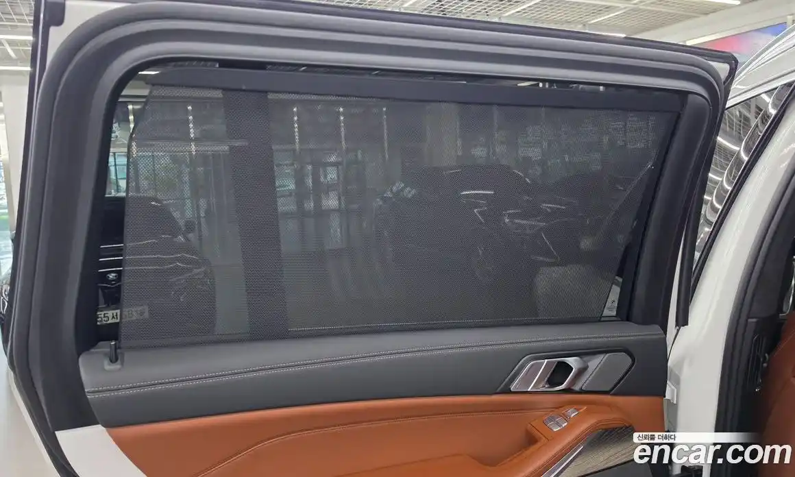 BMW X7 2025 3.0 гидро, фото 15