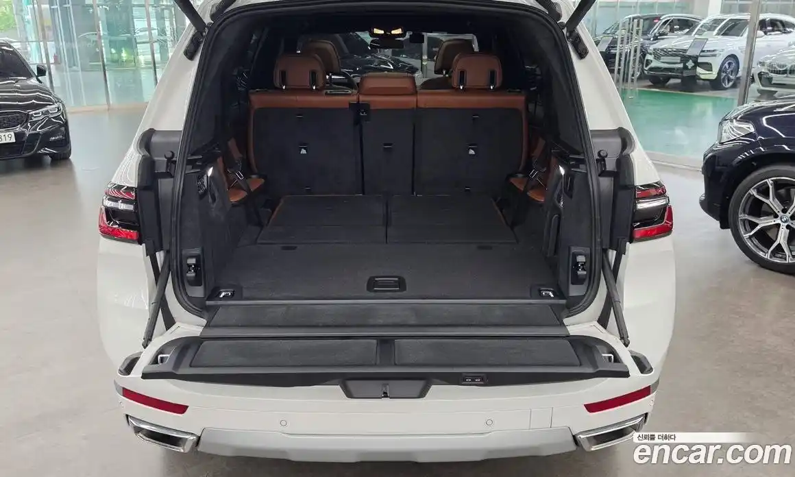 BMW X7 2025 3.0 гидро, фото 18