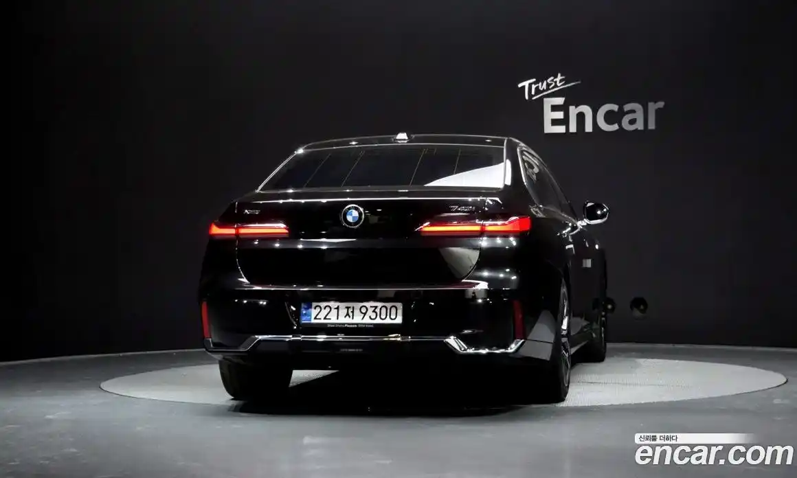 BMW 7-Series 2024 3.0 гидро, фото 4