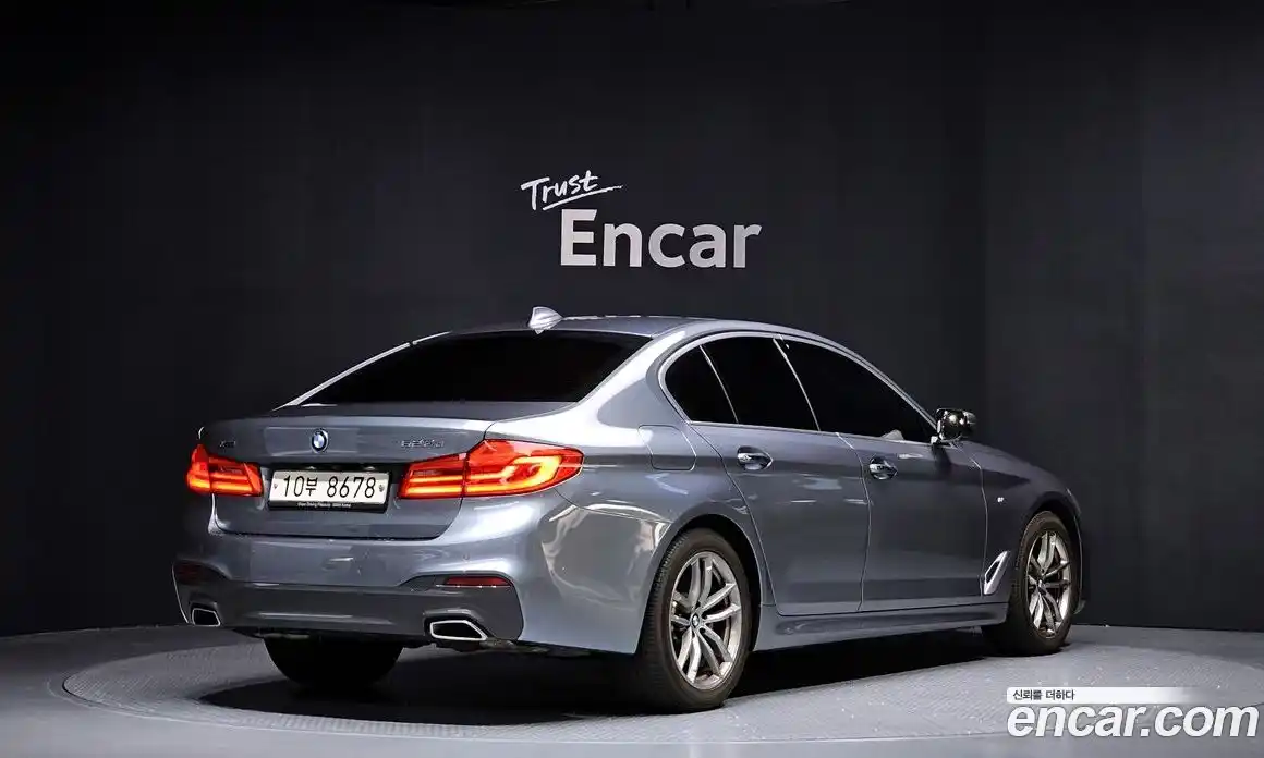 BMW 5-Series 2018 2.0 гидро, фото 2