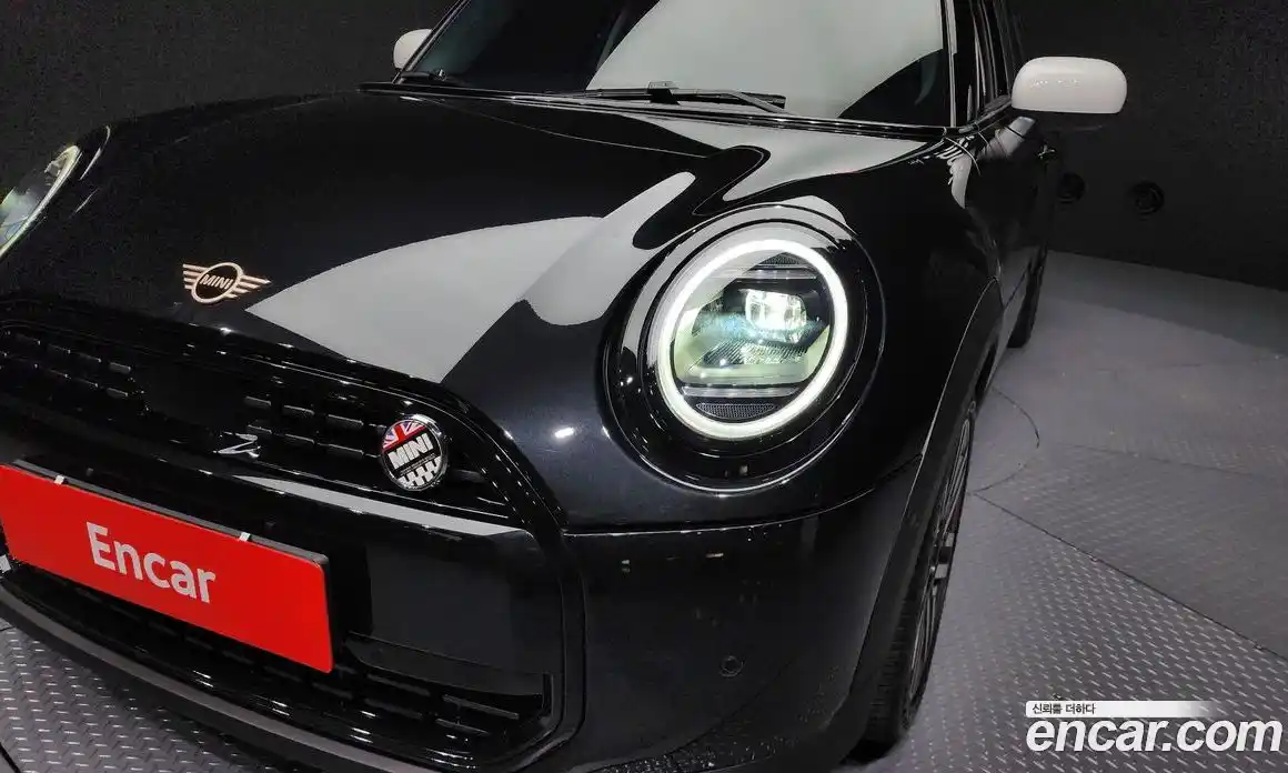 Mini Cooper 2025 2.0 автомат (гидро), фото 8