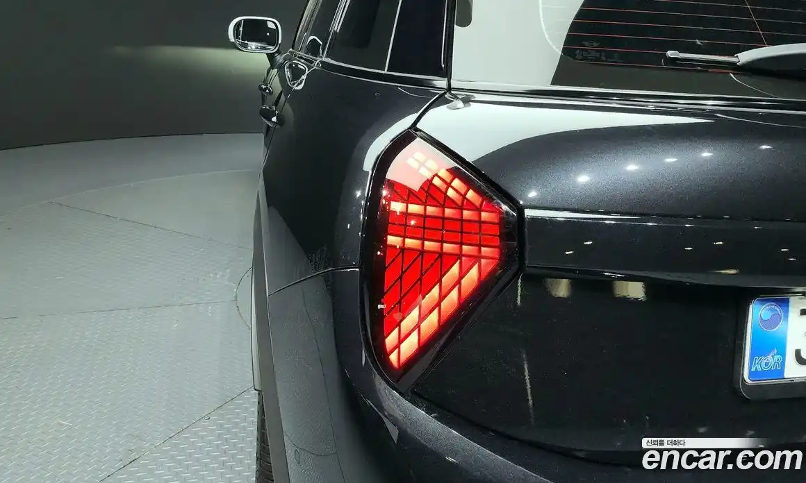 Mini Cooper 2025 2.0 автомат (гидро), фото 9