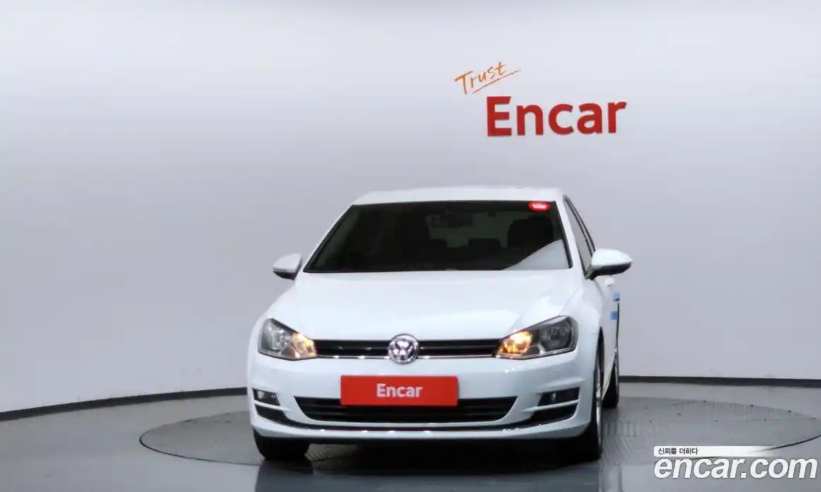Volkswagen Golf 2013 1.6 автомат (гидро), фото 3