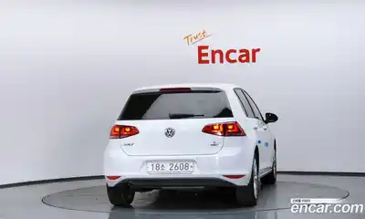 Volkswagen Golf 2013 1.6 автомат (гидро), миниатюра 4