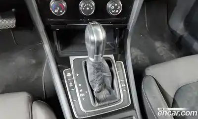 Volkswagen Golf 2013 1.6 автомат (гидро), миниатюра 9