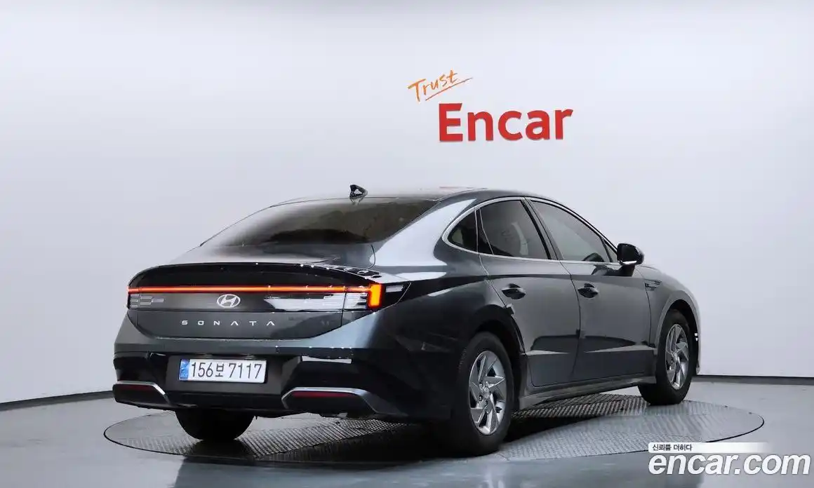 Hyundai Sonata 2023 2.0 гидро, фото 2
