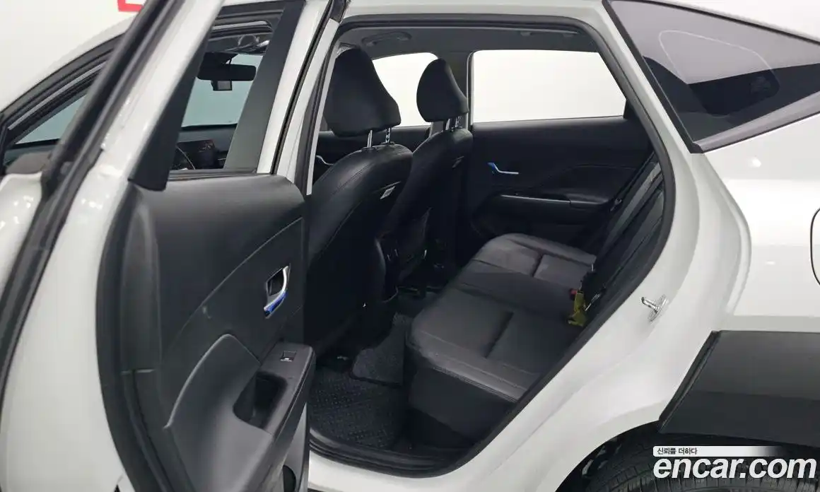 Hyundai Kona 2024 1.6 гидро, фото 19