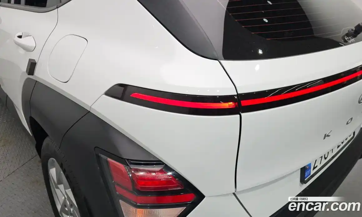 Hyundai Kona 2024 1.6 гидро, фото 9