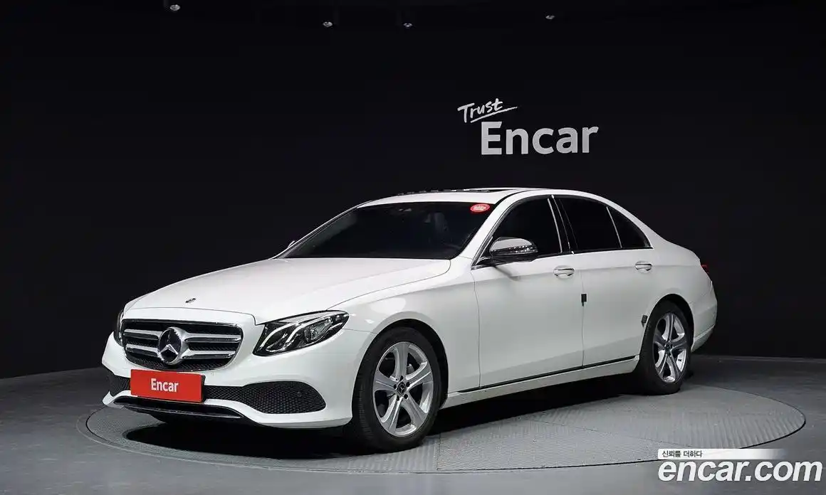 Mercedes-Benz E-Class 2018 2.0 гидро, фото 1