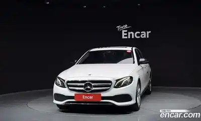 Mercedes-Benz E-Class 2018 2.0 гидро, миниатюра 3