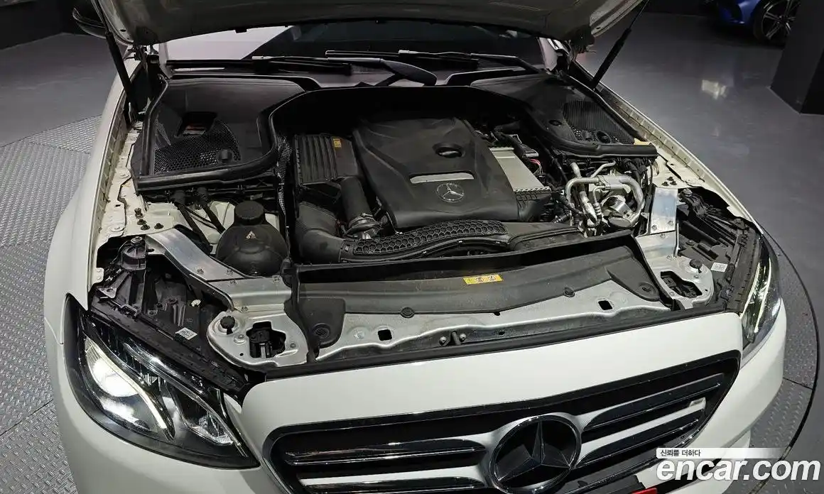 Mercedes-Benz E-Class 2018 2.0 гидро, фото 6