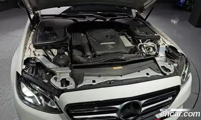Mercedes-Benz E-Class 2018 2.0 гидро, миниатюра 6