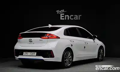 Hyundai Ioniq 2017 1.6 автомат (гидро), миниатюра 2