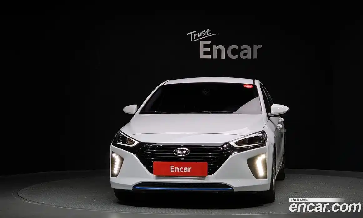 Hyundai Ioniq 2017 1.6 автомат (гидро), фото 3