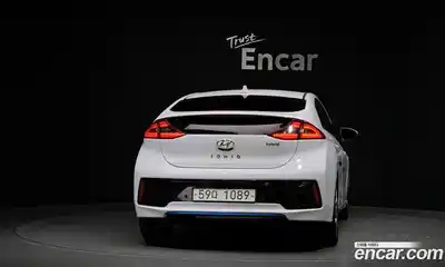 Hyundai Ioniq 2017 1.6 автомат (гидро), миниатюра 4