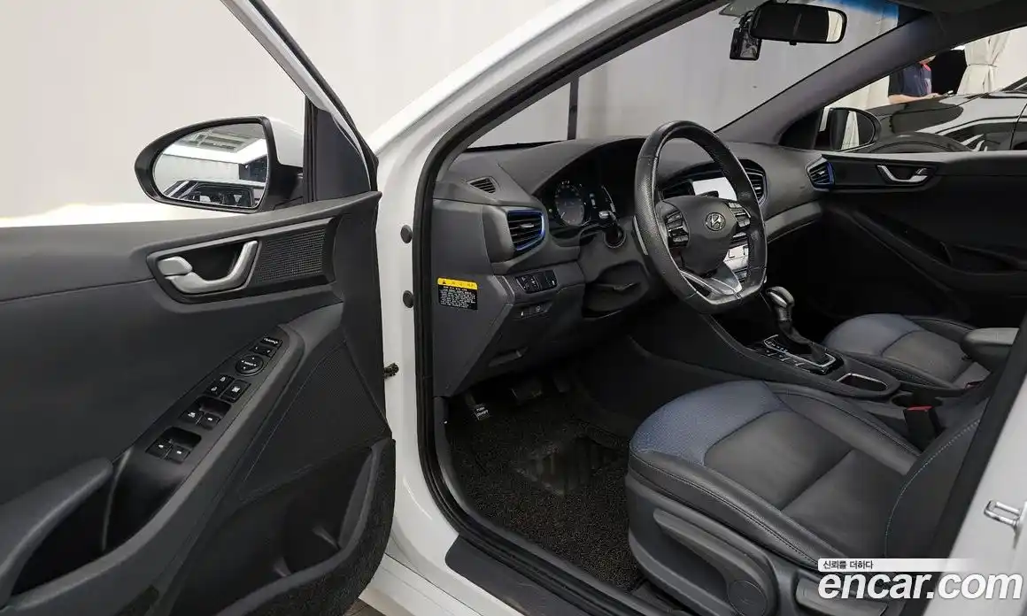 Hyundai Ioniq 2017 1.6 автомат (гидро), фото 10