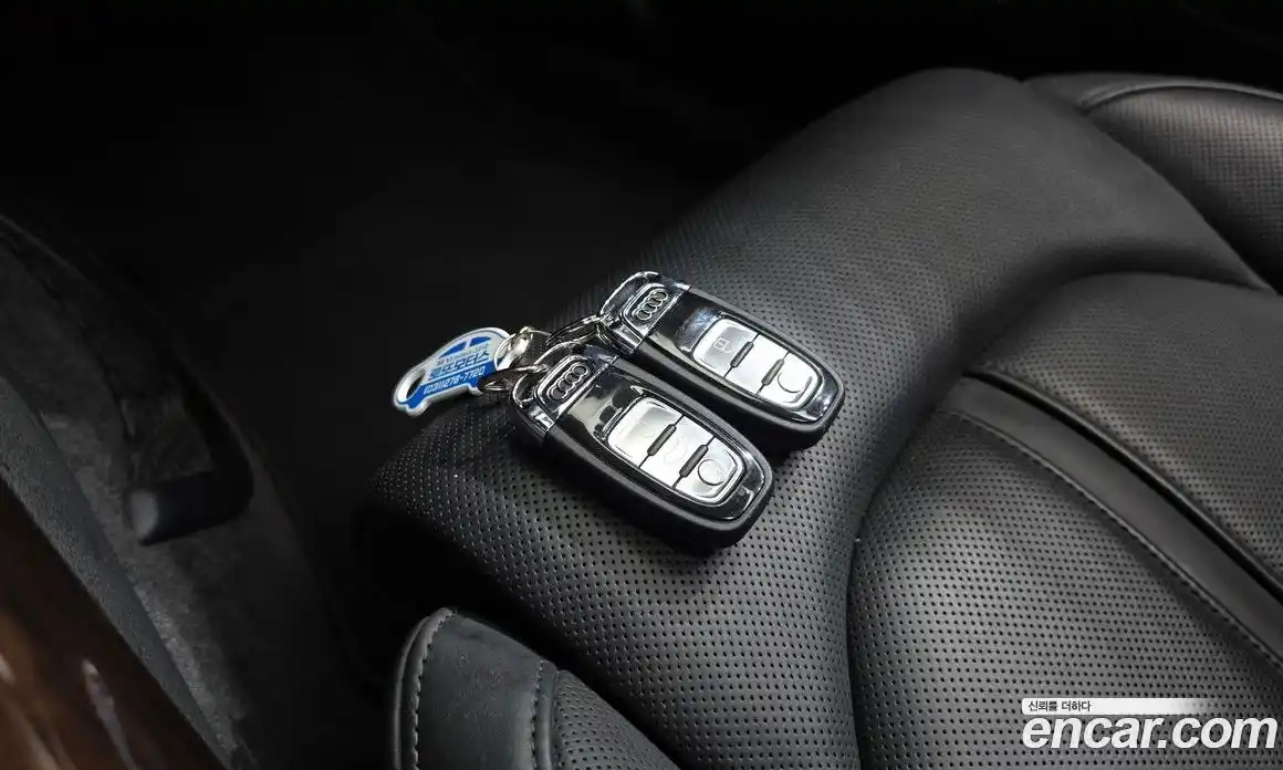 Audi A8 2013 3.0 автомат (гидро), фото 16