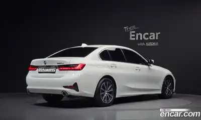BMW 3-Series 2019 2.0 гидро, миниатюра 2
