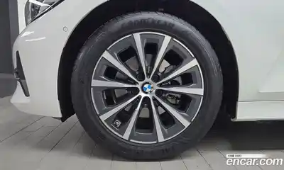 BMW 3-Series 2019 2.0 гидро, миниатюра 5