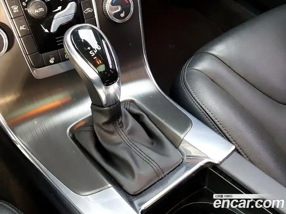 Volvo S60 2015 1.6 автомат (гидро), фото 13