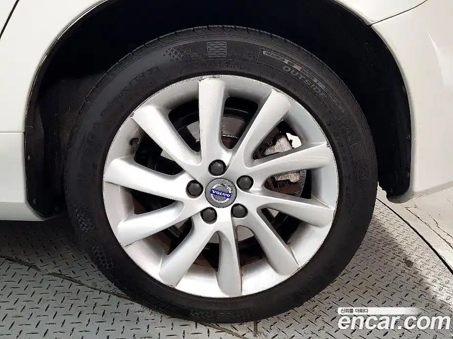 Volvo S60 2015 1.6 автомат (гидро), фото 20